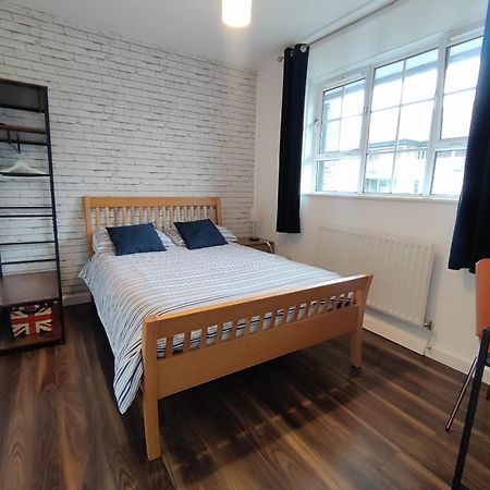 Location Location Location, Whole Apartment For You! Londres Exterior foto